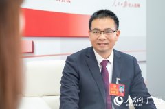 摸索人工智能手艺正在讲授取办理中的深度融合